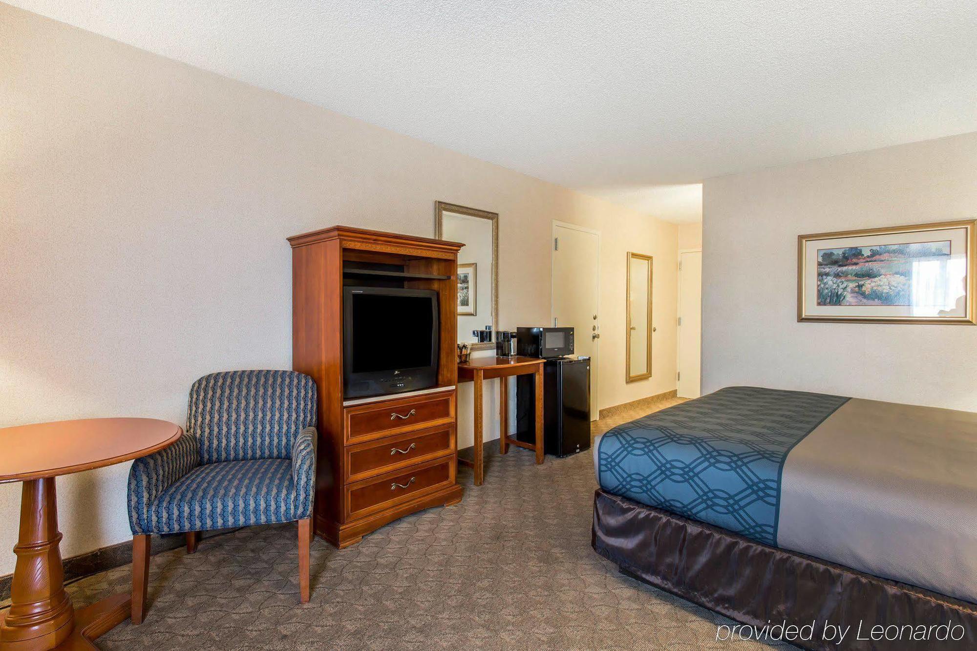 Econo Lodge Grand Junction Bagian luar foto